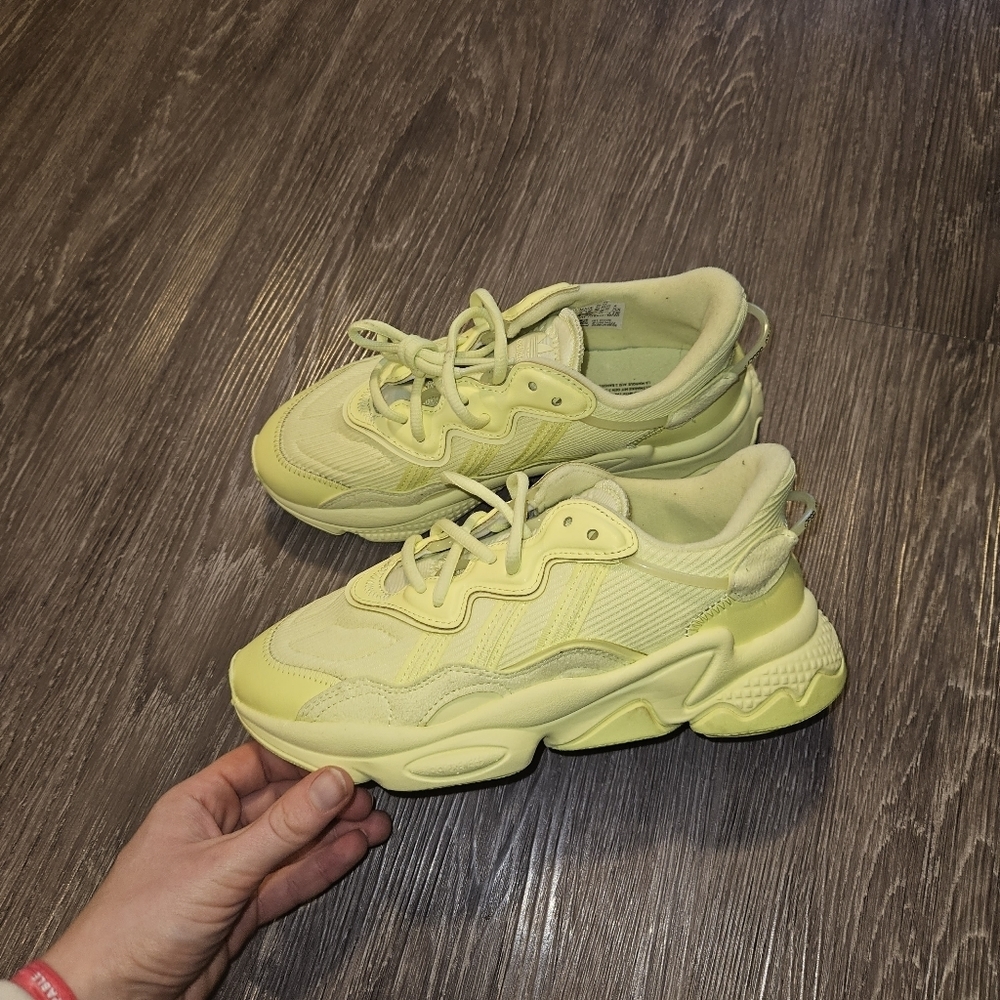 Adidas‎ orzweego street fashion neon yellow sneaker tennis shoes